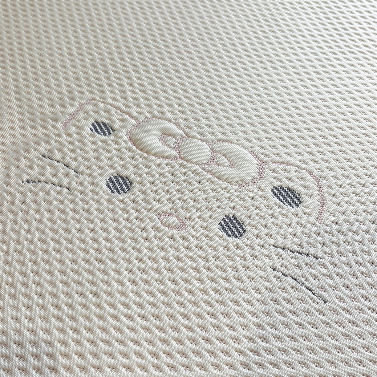 91家纺网 家纺一手货源 找家纺 天之澜家纺 2026新款PE凉豆豆凉席小红书热卖款A类冰豆豆凉席三件套可水洗豆豆凉席-床席款 小喵喵