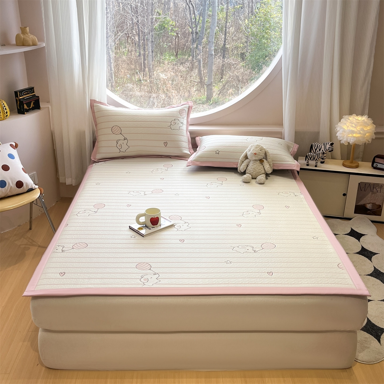 91家纺网 家纺一手货源 找家纺 天之澜家纺 2026新款PE凉豆豆凉席小红书热卖款A类冰豆豆凉席三件套可水洗豆豆凉席-床席款 象小萌