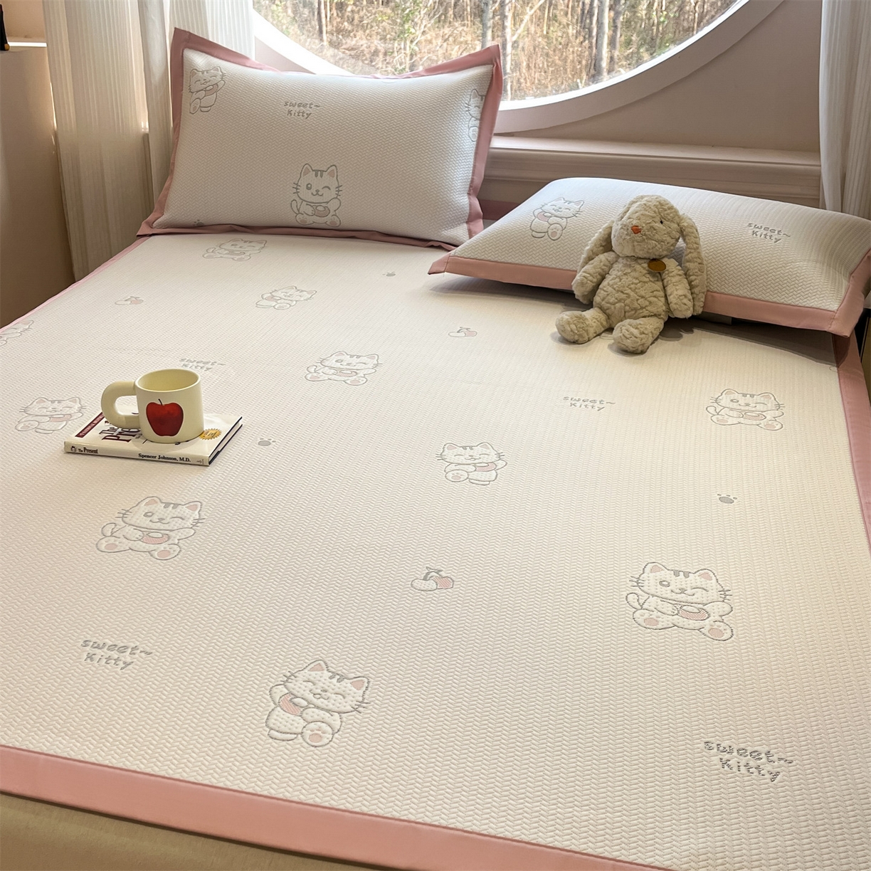 91家纺网 家纺一手货源 找家纺 天之澜家纺 2026新款PE凉豆豆凉席小红书热卖款A类冰豆豆凉席三件套可水洗豆豆凉席-床席款 招财猫