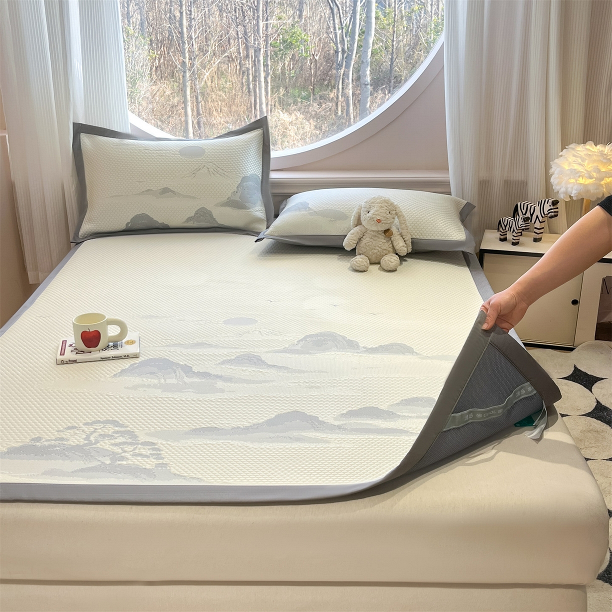 91家纺网 家纺一手货源 找家纺 天之澜家纺 2026新款PE凉豆豆凉席小红书热卖款A类冰豆豆凉席三件套可水洗豆豆凉席-床席款 平步青云