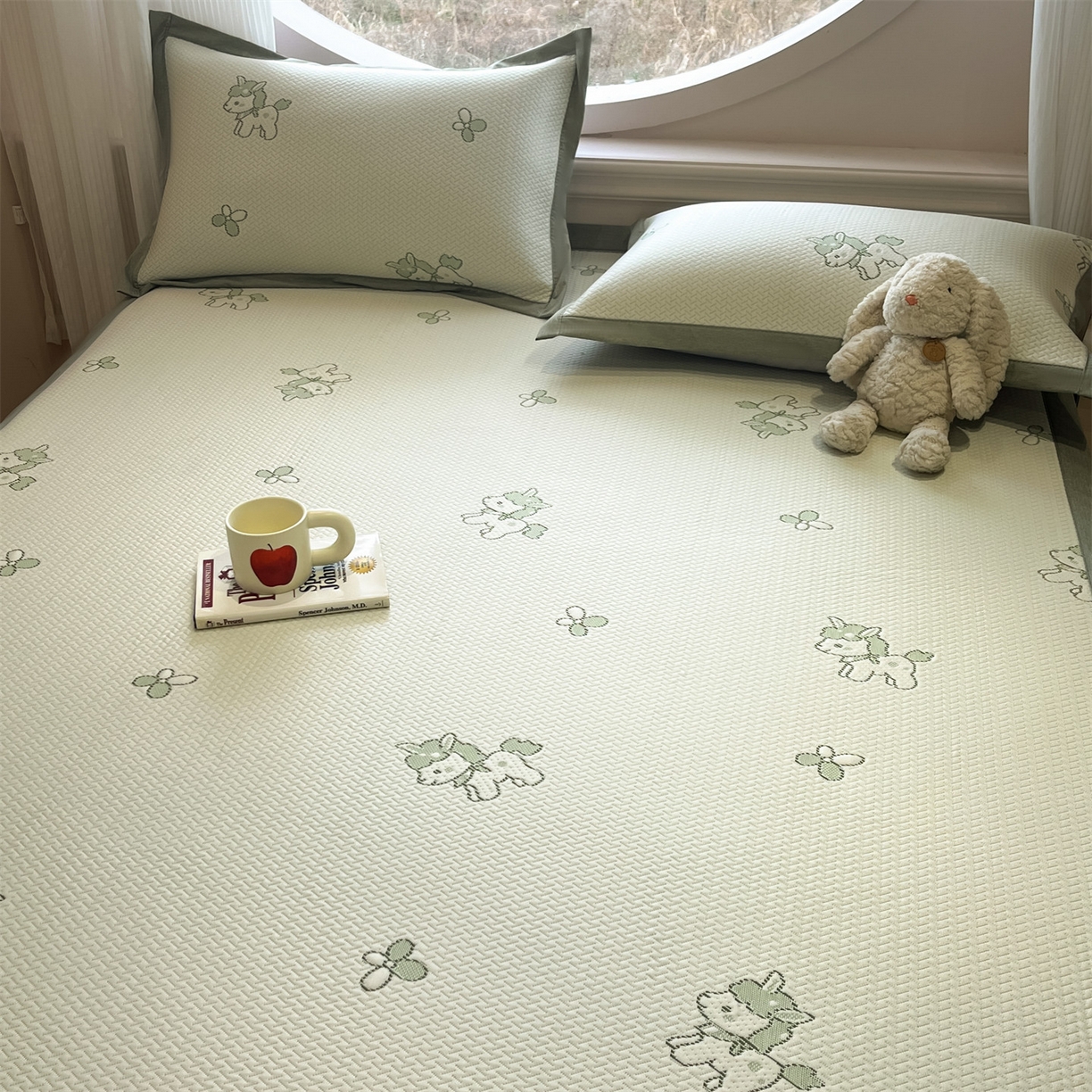 91家纺网 家纺一手货源 找家纺 天之澜家纺 2026新款PE凉豆豆凉席小红书热卖款A类冰豆豆凉席三件套可水洗豆豆凉席-床席款 幸运小马