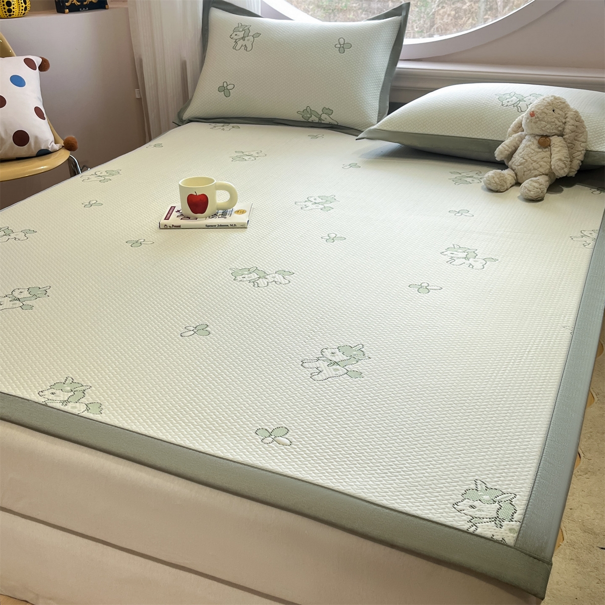 91家纺网 家纺一手货源 找家纺 天之澜家纺 2026新款PE凉豆豆凉席小红书热卖款A类冰豆豆凉席三件套可水洗豆豆凉席-床席款 幸运小马