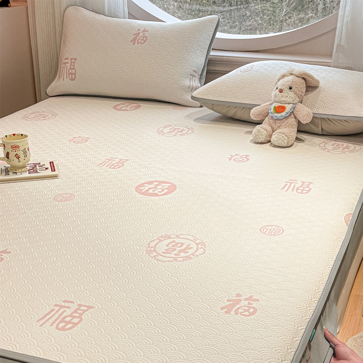 91家纺网 家纺一手货源 找家纺 天之澜家纺 2026新款PE凉豆豆凉席小红书热卖款A类冰豆豆凉席三件套可水洗豆豆凉席-床笠款 福多多