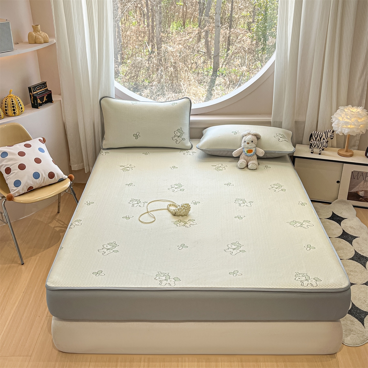 91家纺网 家纺一手货源 找家纺 天之澜家纺 2026新款PE凉豆豆凉席小红书热卖款A类冰豆豆凉席三件套可水洗豆豆凉席-床笠款 幸运小马