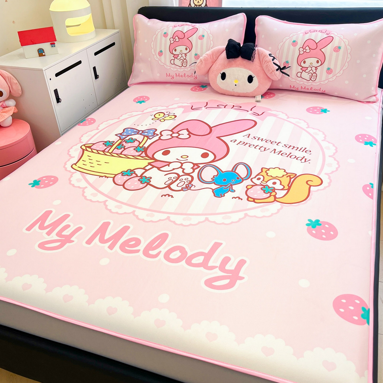 91家纺网 家纺一手货源 找家纺 （总）暮思家居 2026新款正版授权A类大版数码印花三丽鸥1200D冰丝凉席可组合仿锦氨夏被