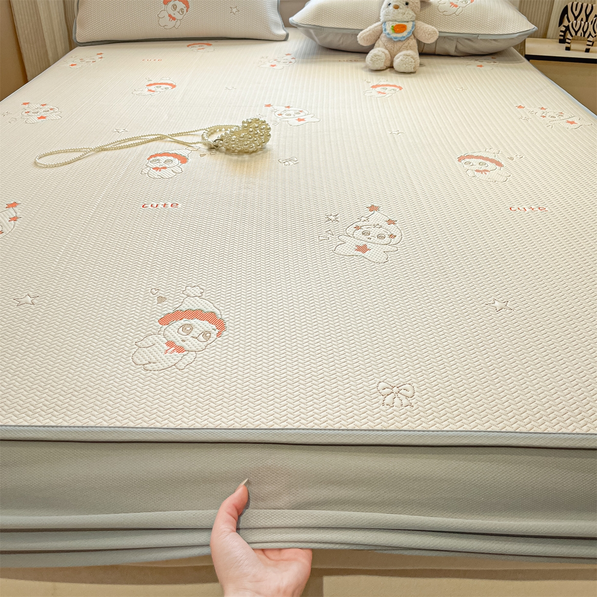 91家纺网 家纺一手货源 找家纺 天之澜家纺 2026新款PE凉豆豆凉席小红书热卖款A类冰豆豆凉席三件套可水洗豆豆凉席-床笠款 星星人