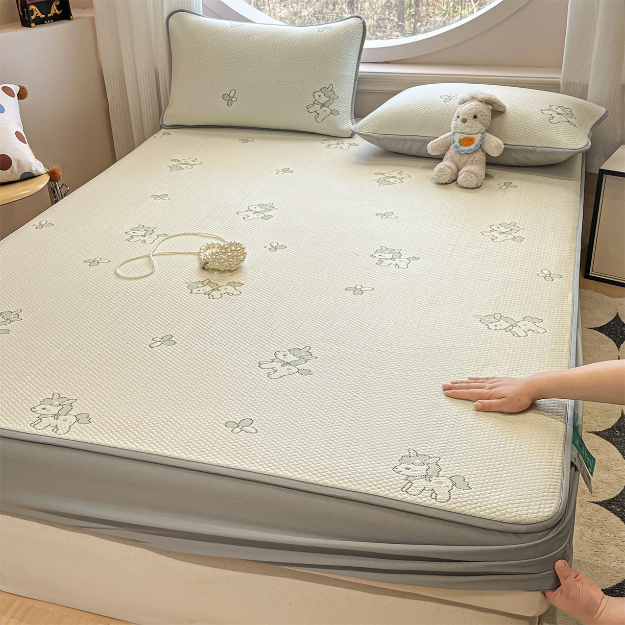 91家纺网 家纺一手货源 找家纺 （总）天之澜家纺 2026新款PE凉豆豆凉席小红书热卖款A类冰豆豆凉席三件套可水洗豆豆凉席-床笠款