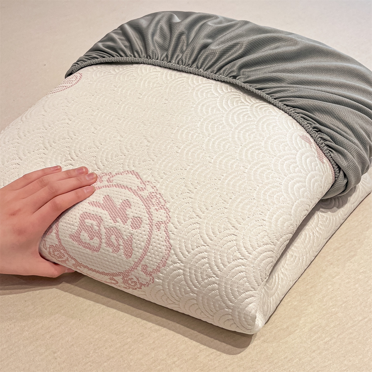 91家纺网 家纺一手货源 找家纺 （总）天之澜家纺 2026新款PE凉豆豆凉席小红书热卖款A类冰豆豆凉席三件套可水洗豆豆凉席-床笠款