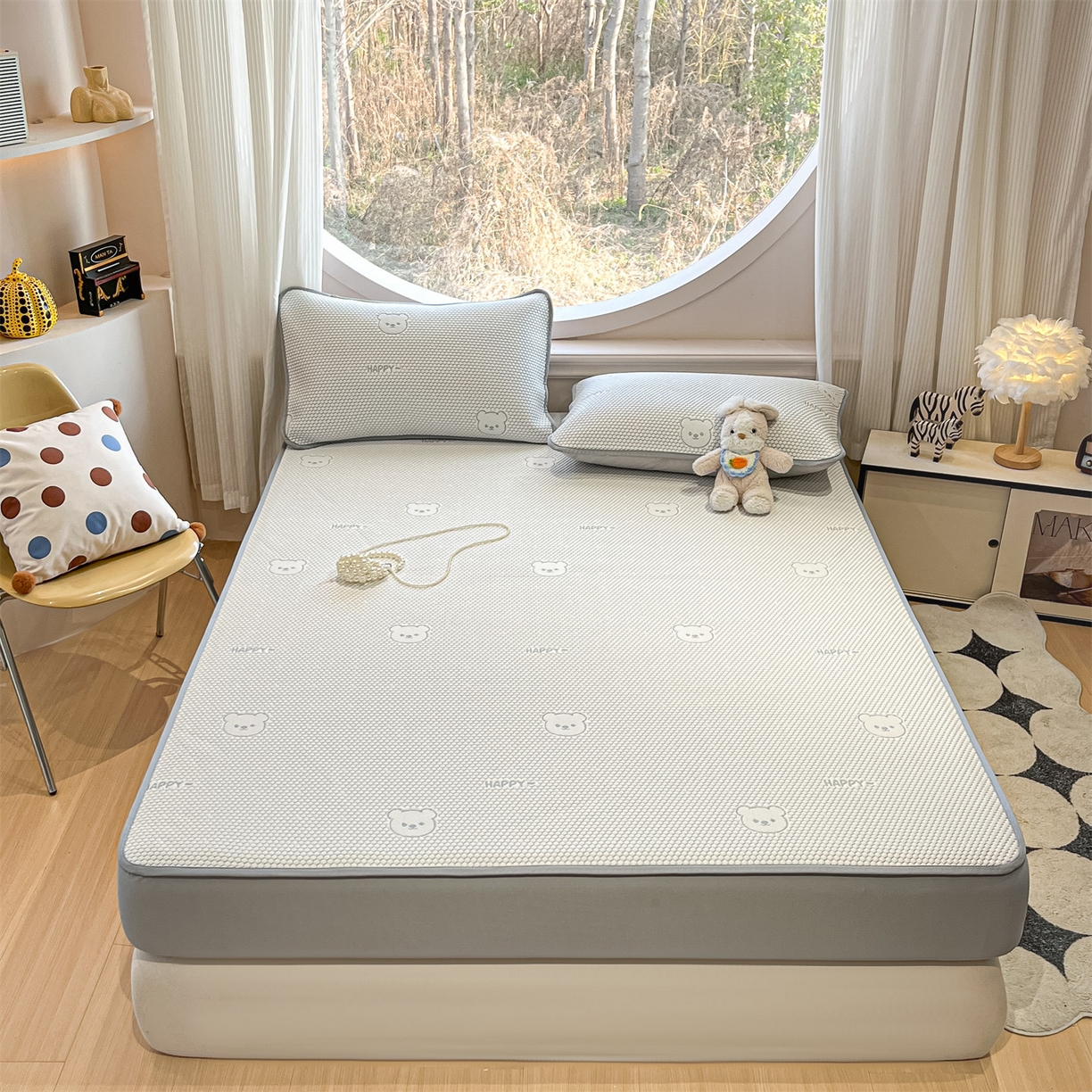 91家纺网 家纺一手货源 找家纺 天之澜家纺 2026新款PE凉豆豆凉席小红书热卖款A类冰豆豆凉席三件套可水洗豆豆凉席-床笠款 快乐小熊