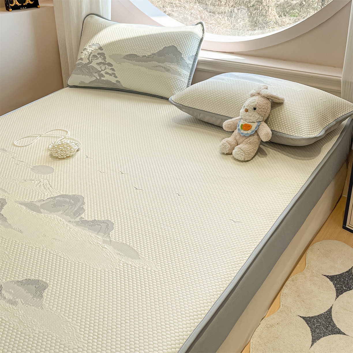 91家纺网 家纺一手货源 找家纺 天之澜家纺 2026新款PE凉豆豆凉席小红书热卖款A类冰豆豆凉席三件套可水洗豆豆凉席-床笠款 平步青云