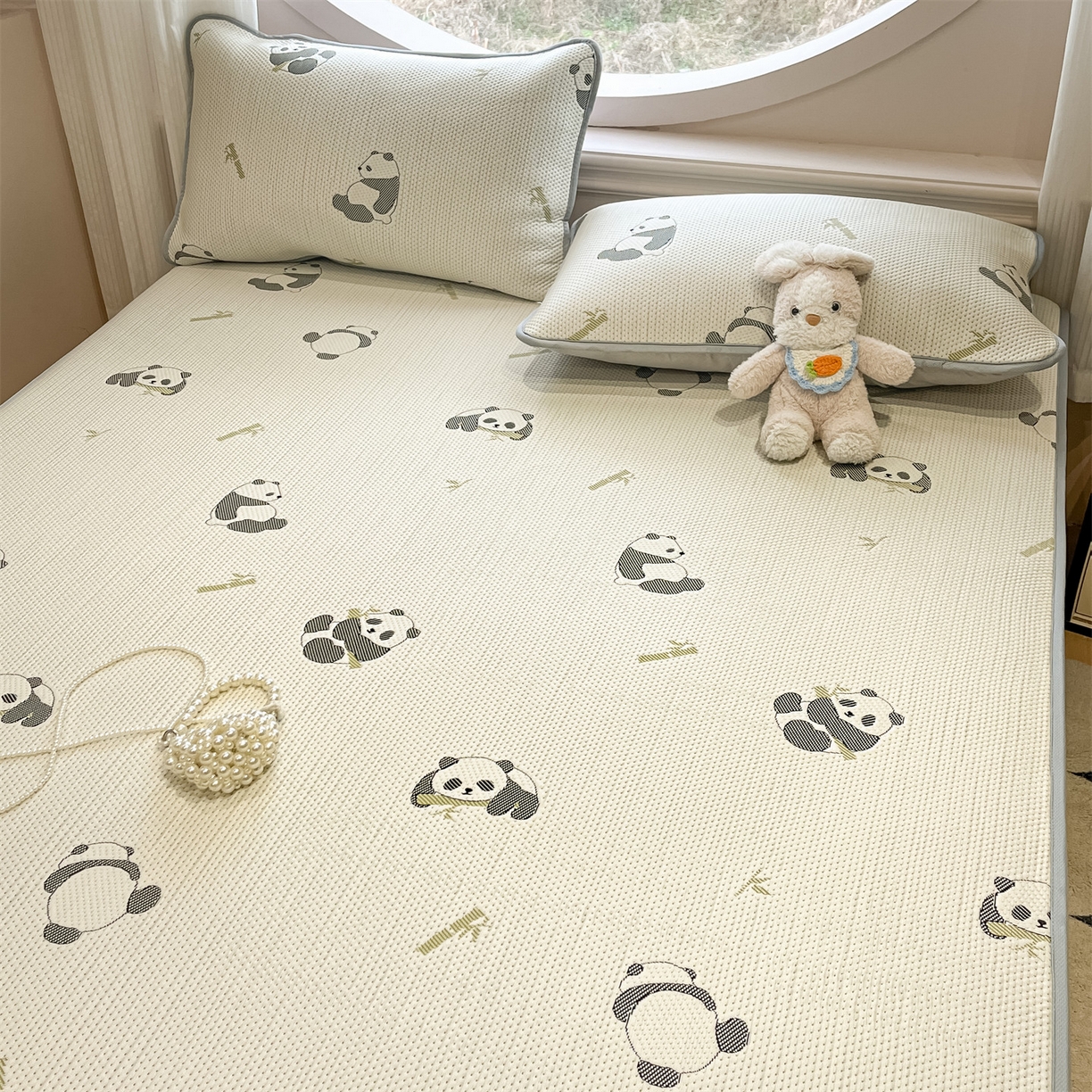 91家纺网 家纺一手货源 找家纺 天之澜家纺 2026新款PE凉豆豆凉席小红书热卖款A类冰豆豆凉席三件套可水洗豆豆凉席-床笠款 国宝