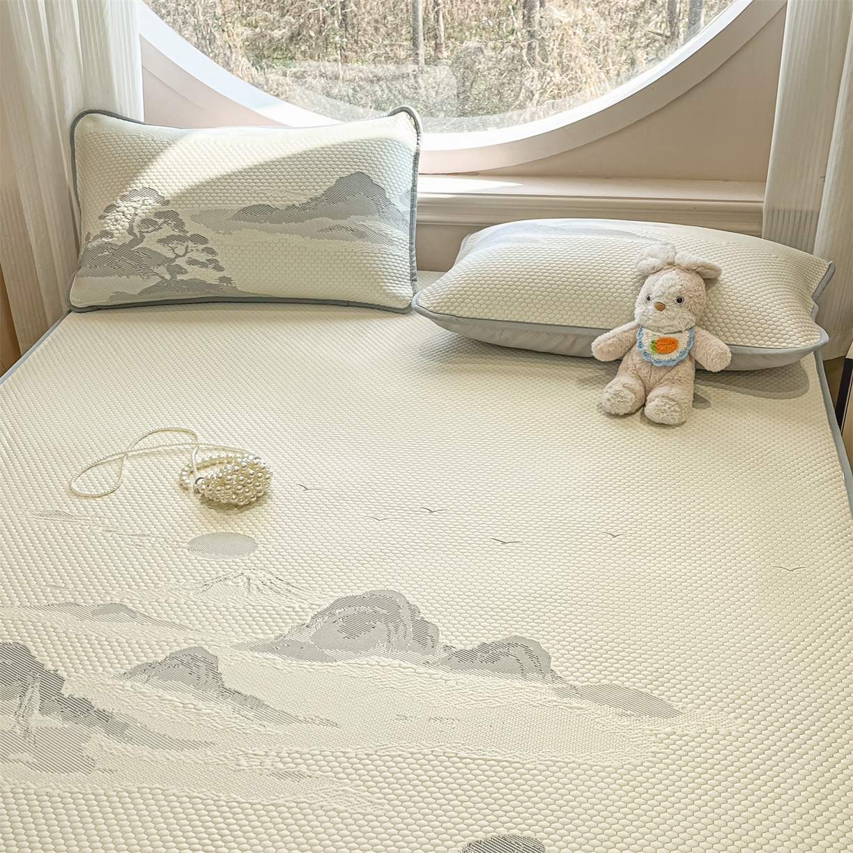 91家纺网 家纺一手货源 找家纺 天之澜家纺 2026新款PE凉豆豆凉席小红书热卖款A类冰豆豆凉席三件套可水洗豆豆凉席-床笠款 平步青云