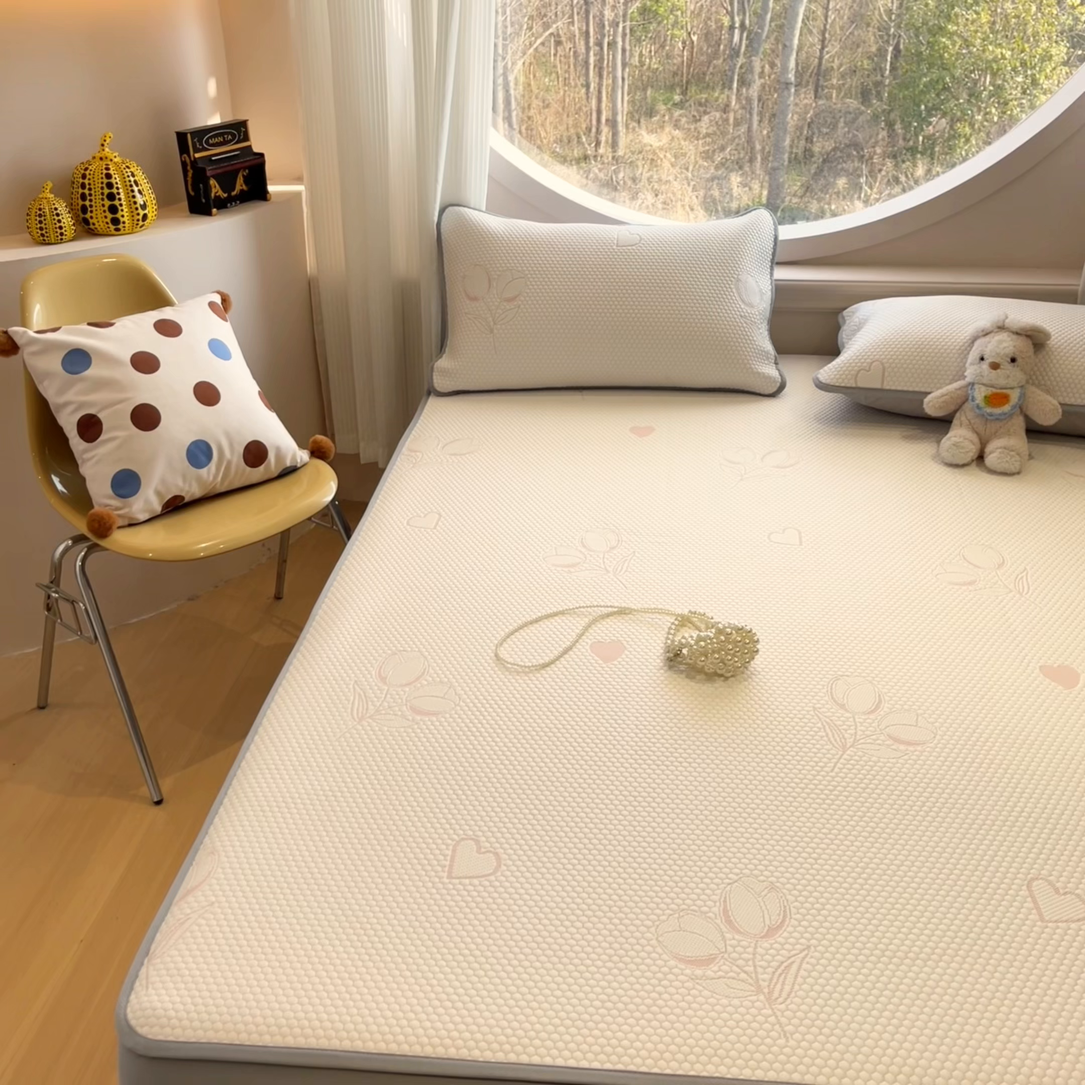 91家纺网 家纺一手货源 找家纺 天之澜家纺 2026新款PE凉豆豆凉席小红书热卖款A类冰豆豆凉席三件套可水洗豆豆凉席-床笠款 郁金香之恋