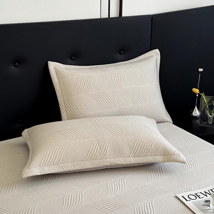 91家纺网 家纺一手货源 找家纺 金绣美居 2026新款高分子PE复合压褶床裙凉席-冰川 冰川-香槟色