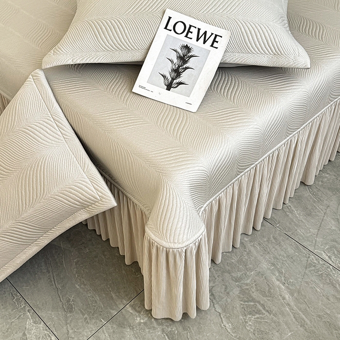 91家纺网 家纺一手货源 找家纺 金绣美居 2026新款高分子PE复合压褶床裙凉席-冰川 冰川-香槟色