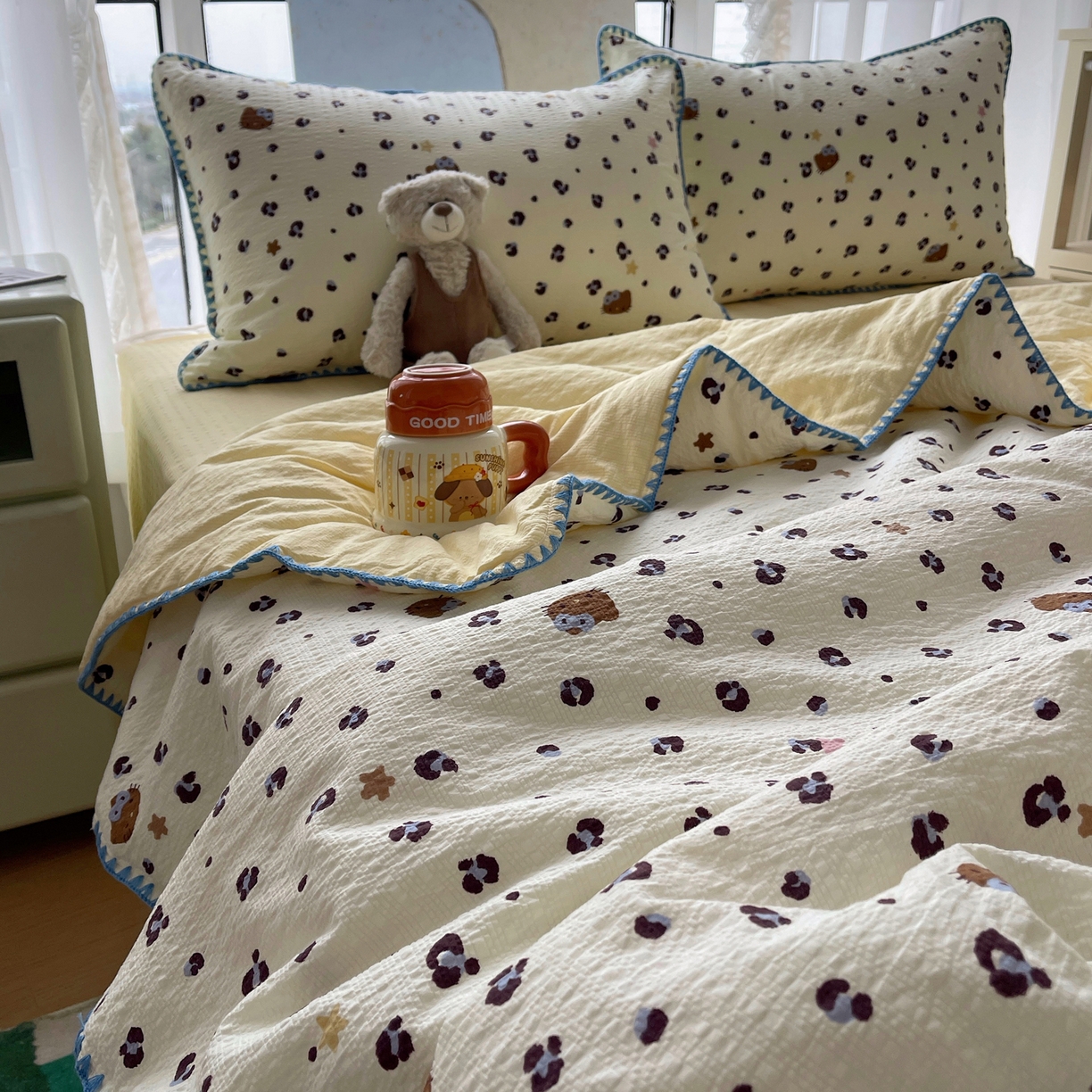 91家纺网 家纺一手货源 找家纺 贝扬思家纺 2026新款泡芙纱贝壳边夏被套件-欧包系列（今天也只做被快乐包裹的小朋友） 欧包-豹纹蓝星