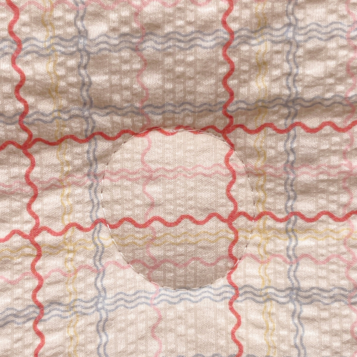 91家纺网 家纺一手货源 找家纺 优承佳生活馆 2026新款超柔高克重泡芙纱蝴蝶结全棉花边夏被套件单夏被 爱心条格