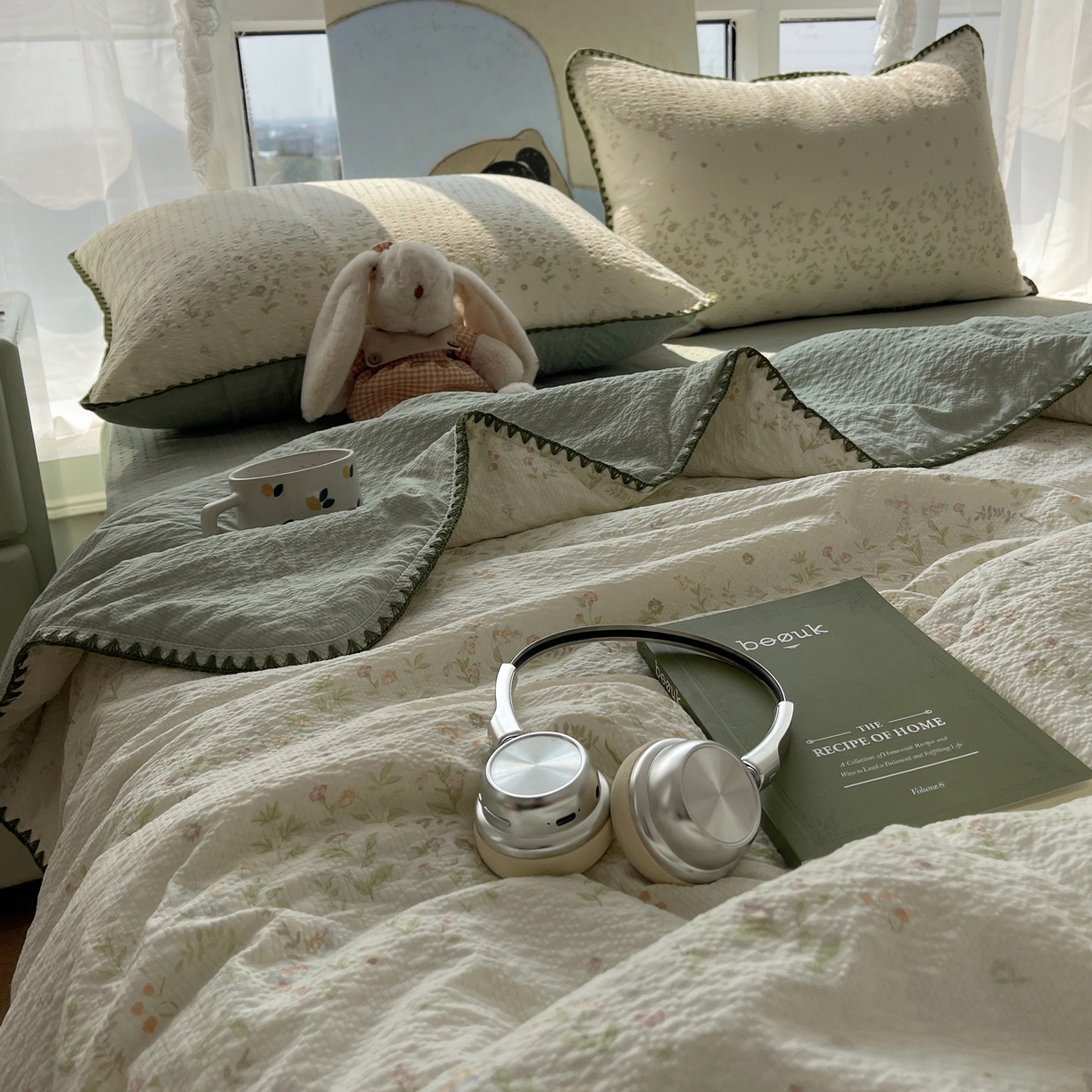 91家纺网 家纺一手货源 找家纺 贝扬思家纺 2026新款泡芙纱贝壳边夏被套件-欧包系列（今天也只做被快乐包裹的小朋友） 欧包-浅夏花信