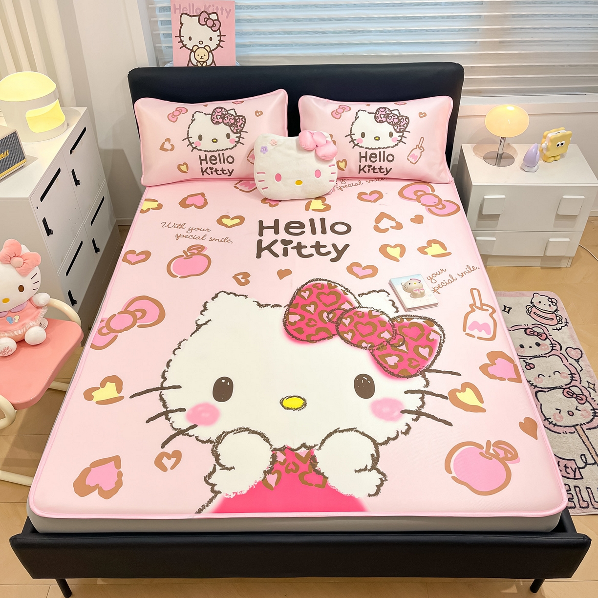 91家纺网 家纺一手货源 找家纺 暮思家居 2026新款正版授权A类大版数码印花三丽鸥1200D冰丝凉席可组合仿锦氨夏被 床笠款-豹纹KT猫