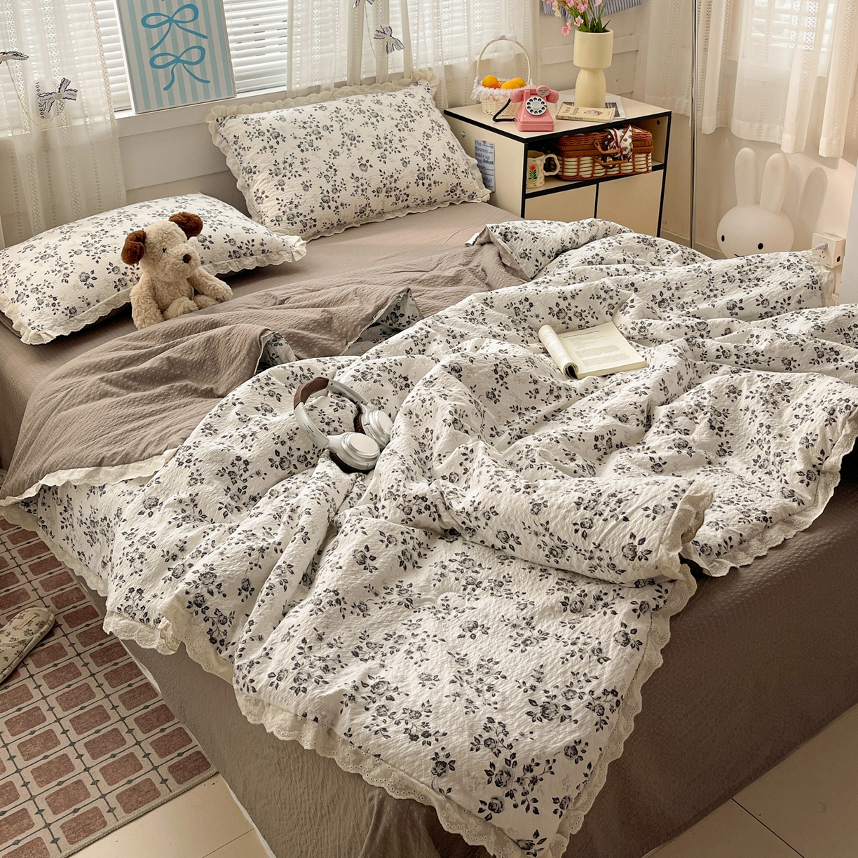 91家纺网 家纺一手货源 找家纺 优承佳生活馆 2026新款超柔高克重泡芙纱蝴蝶结全棉花边夏被套件单夏被 暗香疏影