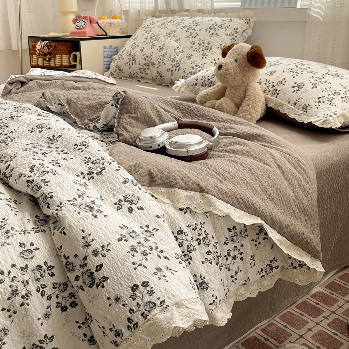 91家纺网 家纺一手货源 找家纺 优承佳生活馆 2026新款超柔高克重泡芙纱蝴蝶结全棉花边夏被套件单夏被 暗香疏影