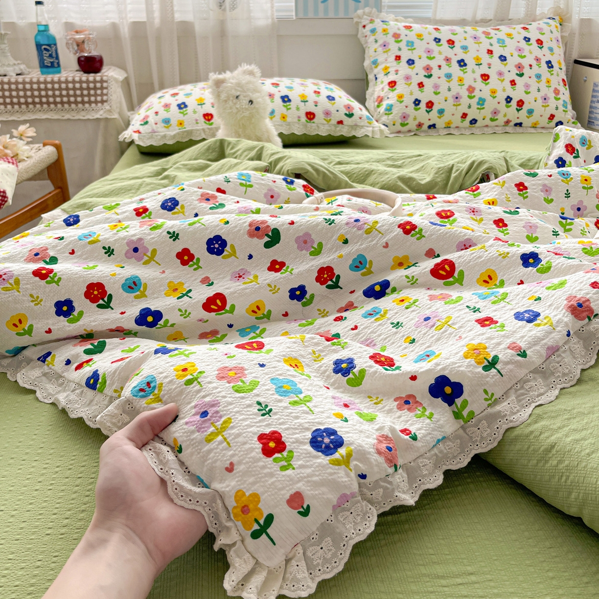 91家纺网 家纺一手货源 找家纺 优承佳生活馆 2026新款超柔高克重泡芙纱蝴蝶结全棉花边夏被套件单夏被 芬芳馥郁