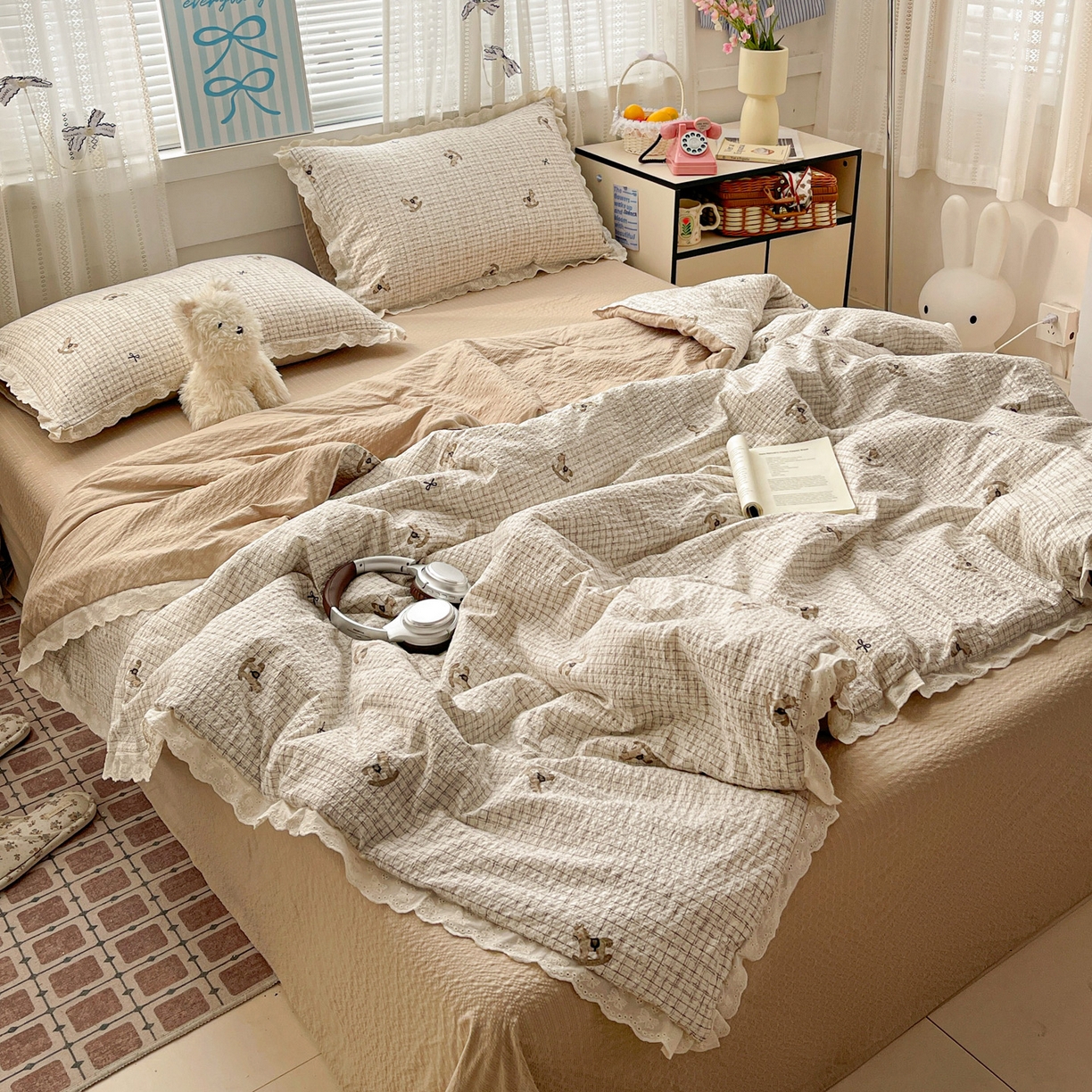 91家纺网 家纺一手货源 找家纺 优承佳生活馆 2026新款超柔高克重泡芙纱蝴蝶结全棉花边夏被套件单夏被 格子蝴蝶结