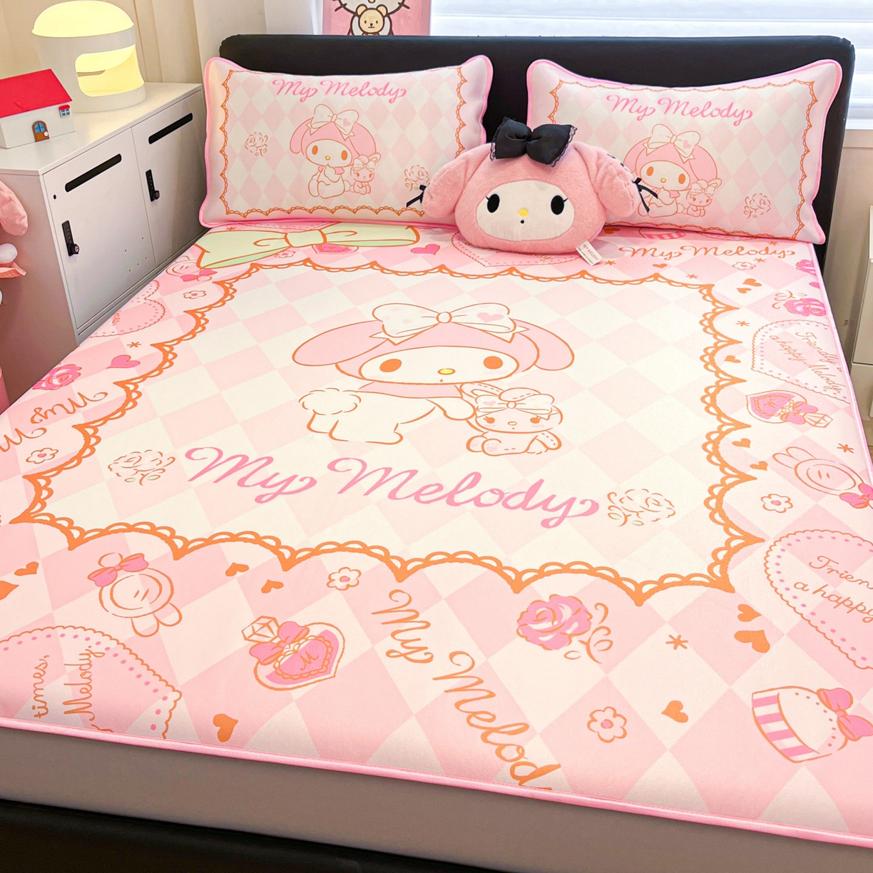 91家纺网 家纺一手货源 找家纺 暮思家居 2026新款正版授权A类大版数码印花三丽鸥1200D冰丝凉席可组合仿锦氨夏被 床笠款-公主美乐蒂