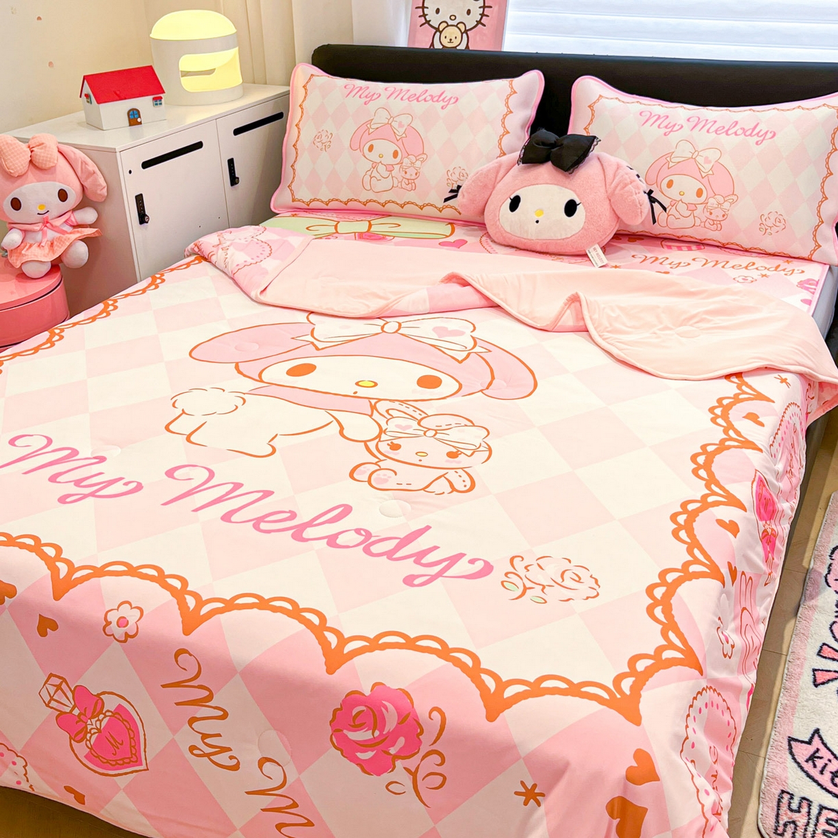 91家纺网 家纺一手货源 找家纺 暮思家居 2026新款正版授权A类大版数码印花三丽鸥1200D冰丝凉席可组合仿锦氨夏被 床笠款-公主美乐蒂