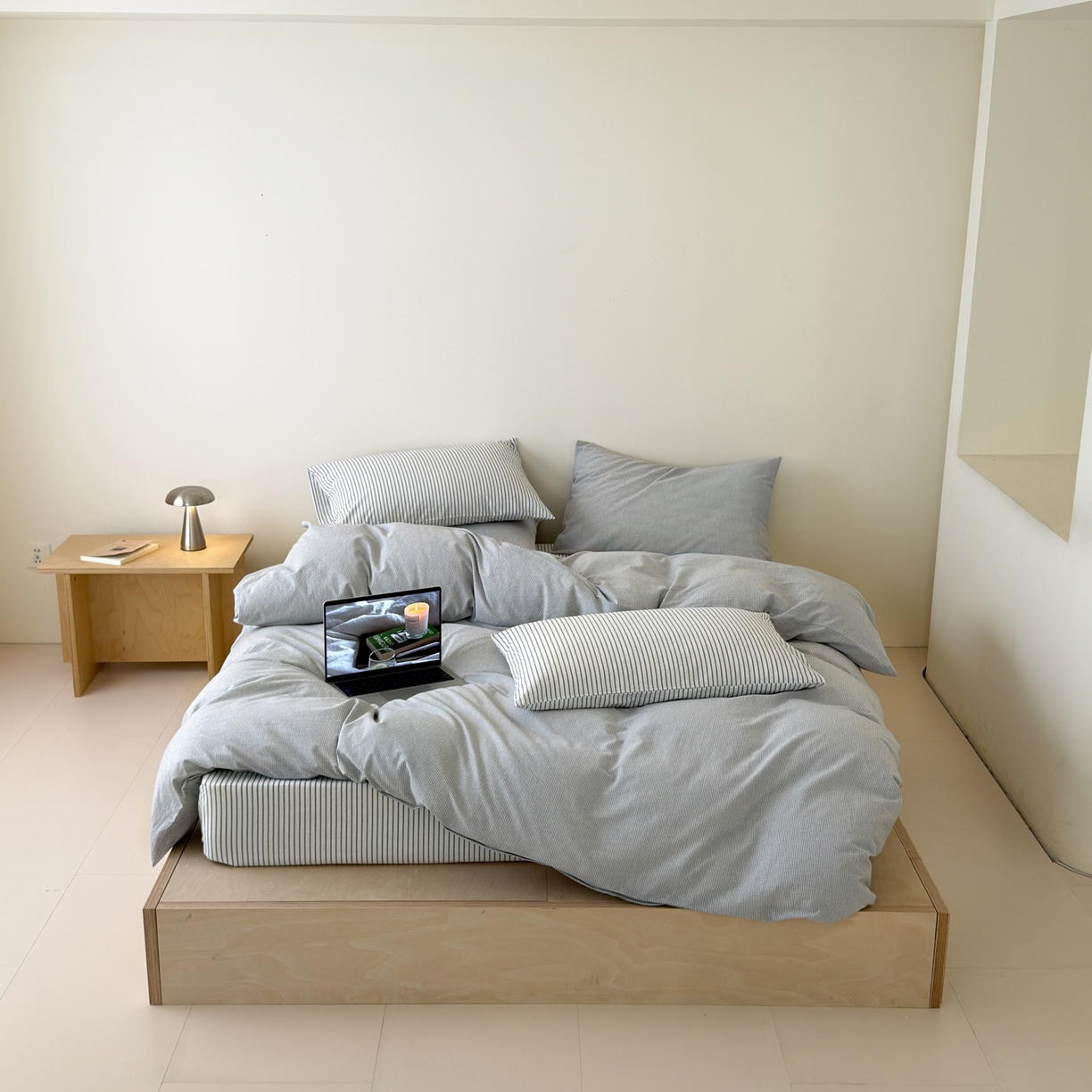 91家纺网 家纺一手货源 找家纺 玖弘家居 2026新款亲肤水洗棉四件套-糖果条(枕套默认混搭) 兰密条混搭