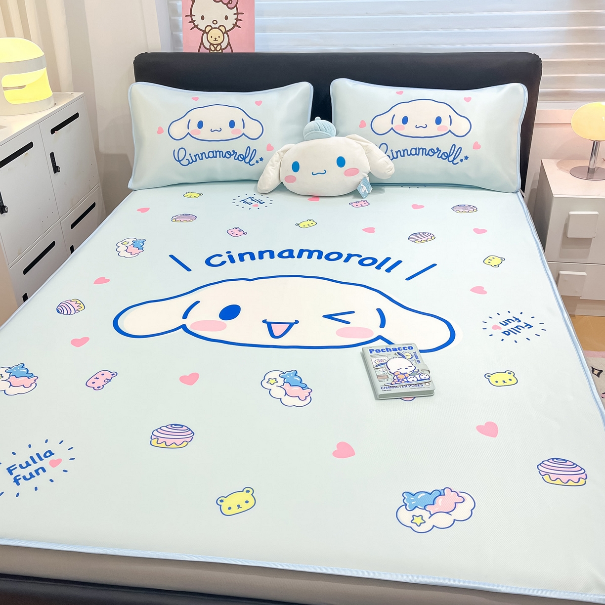 91家纺网 家纺一手货源 找家纺 暮思家居 2026新款正版授权A类大版数码印花三丽鸥1200D冰丝凉席可组合仿锦氨夏被 床笠款-开心玉桂狗