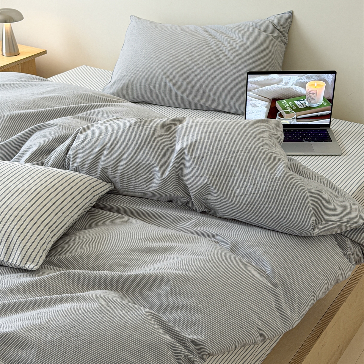 91家纺网 家纺一手货源 找家纺 玖弘家居 2026新款亲肤水洗棉四件套-糖果条(枕套默认混搭) 兰密条混搭