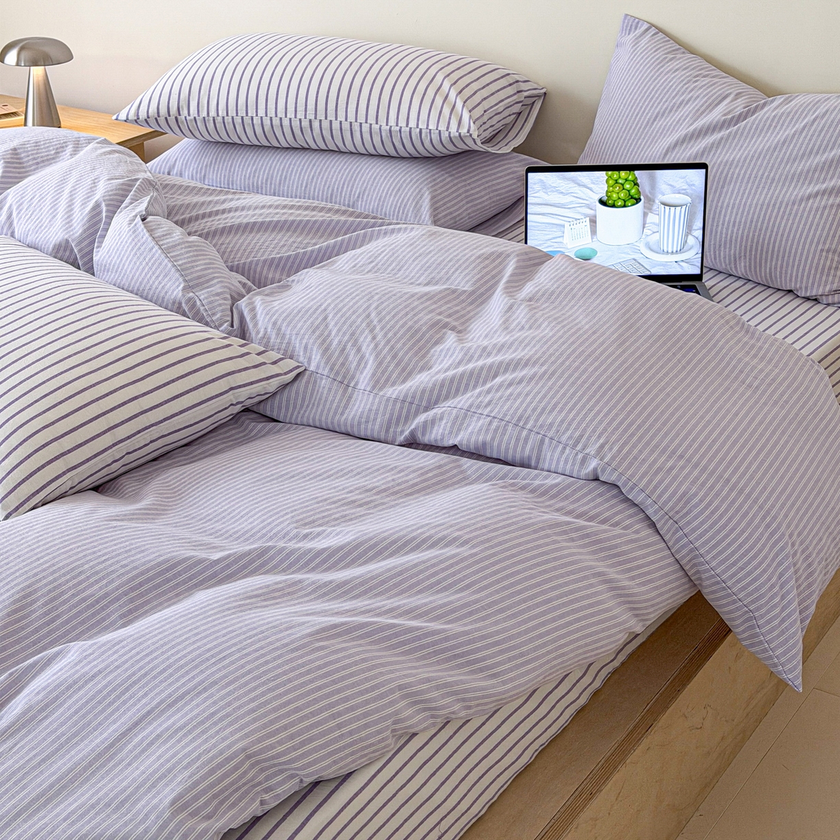 91家纺网 家纺一手货源 找家纺 玖弘家居 2026新款亲肤水洗棉四件套-糖果条(枕套默认混搭) 柔光紫条混搭