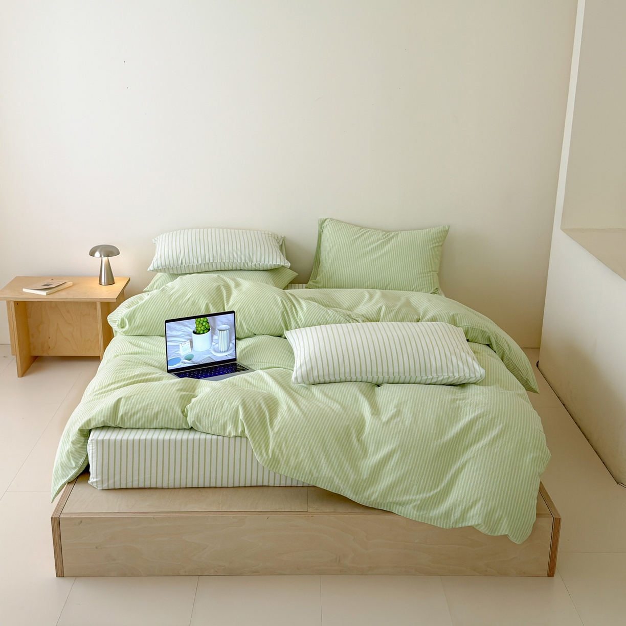 91家纺网 家纺一手货源 找家纺 玖弘家居 2026新款亲肤水洗棉四件套-糖果条(枕套默认混搭) 苹果绿条混搭