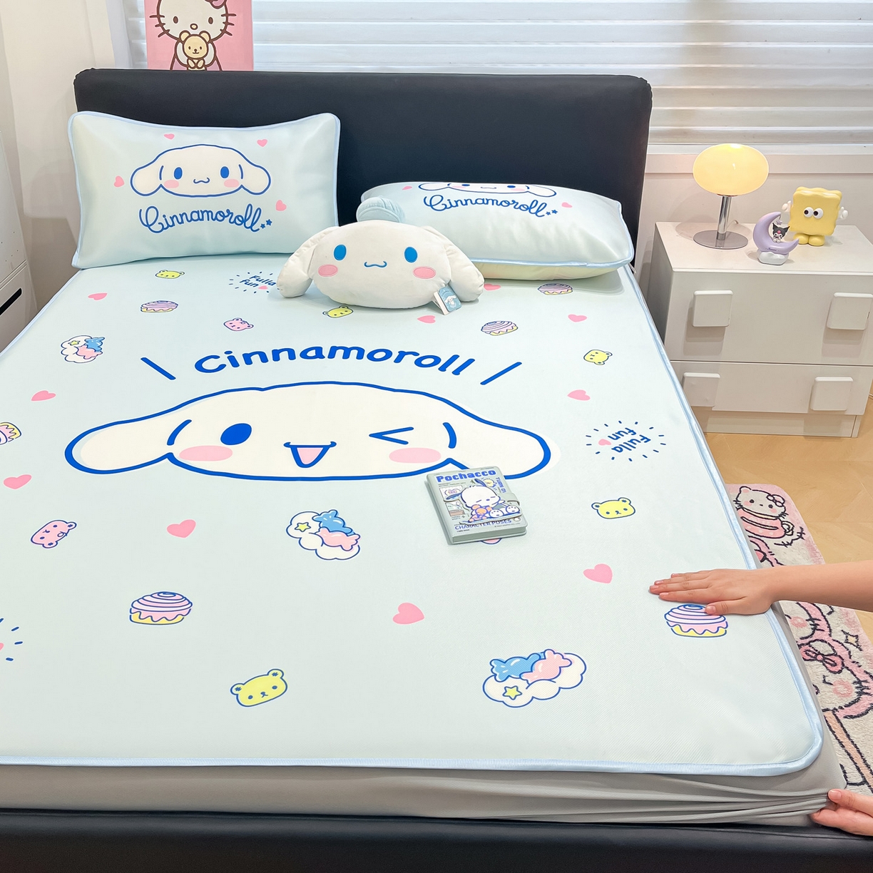 91家纺网 家纺一手货源 找家纺 暮思家居 2026新款正版授权A类大版数码印花三丽鸥1200D冰丝凉席可组合仿锦氨夏被 床笠款-开心玉桂狗