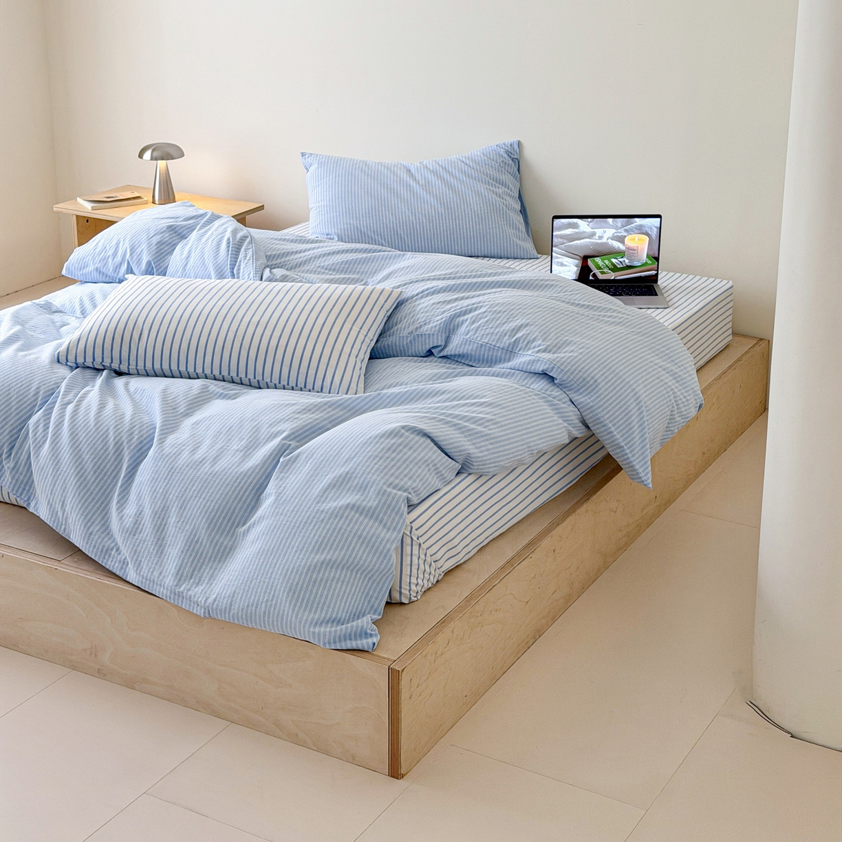 91家纺网 家纺一手货源 找家纺 玖弘家居 2026新款亲肤水洗棉四件套-糖果条(枕套默认混搭) 清新蓝条混搭