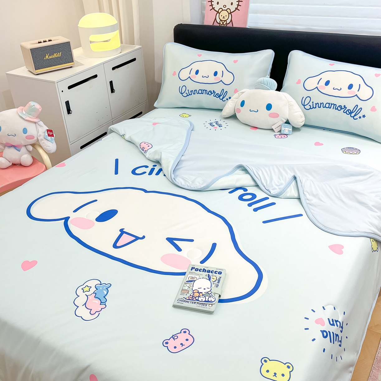 91家纺网 家纺一手货源 找家纺 暮思家居 2026新款正版授权A类大版数码印花三丽鸥1200D冰丝凉席可组合仿锦氨夏被 床笠款-开心玉桂狗