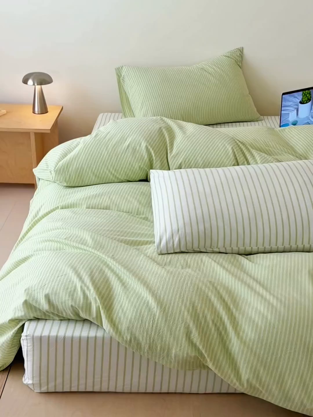 91家纺网 家纺一手货源 找家纺 玖弘家居 2026新款亲肤水洗棉四件套-糖果条(枕套默认混搭) 苹果绿条混搭