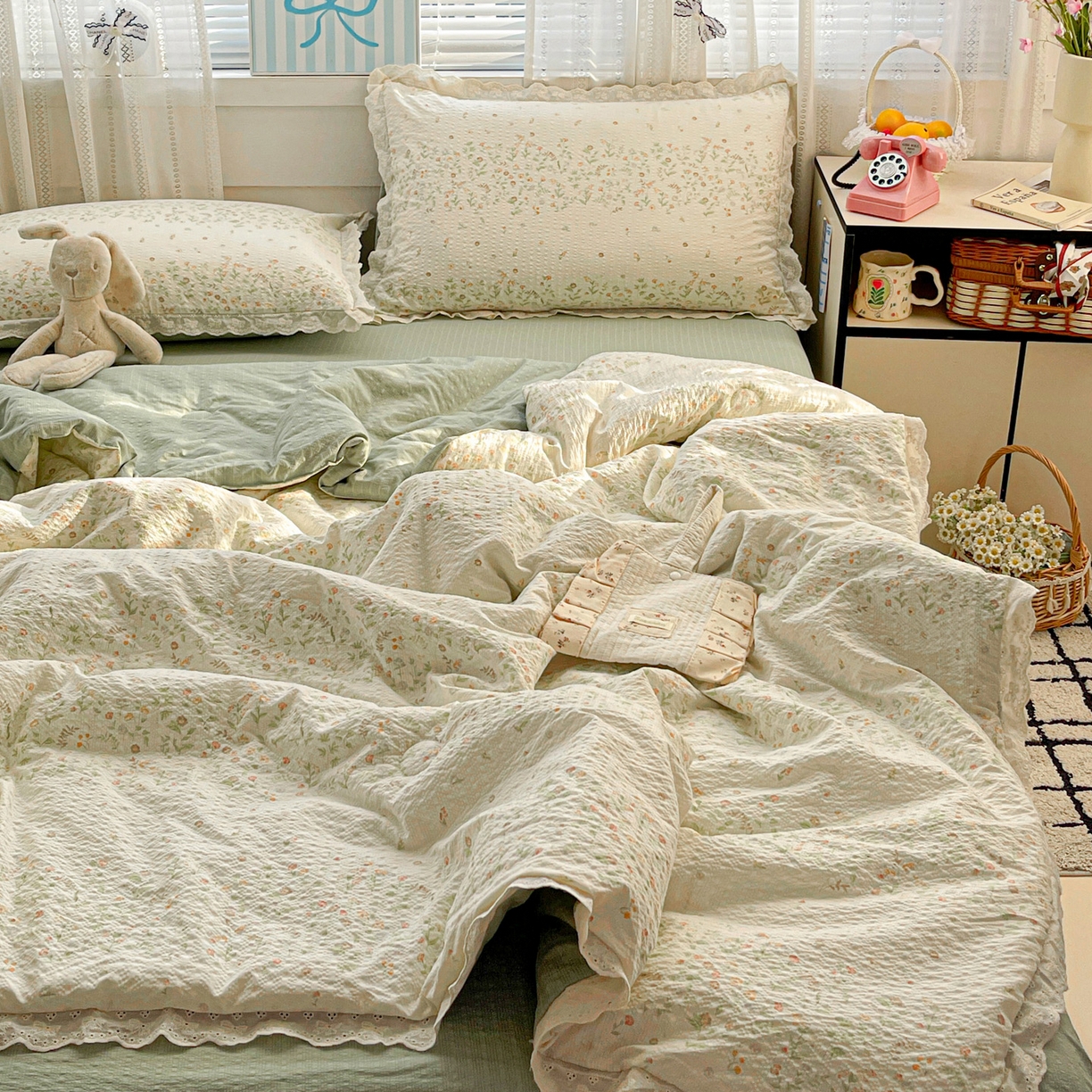91家纺网 家纺一手货源 找家纺 优承佳生活馆 2026新款超柔高克重泡芙纱蝴蝶结全棉花边夏被套件单夏被 满满