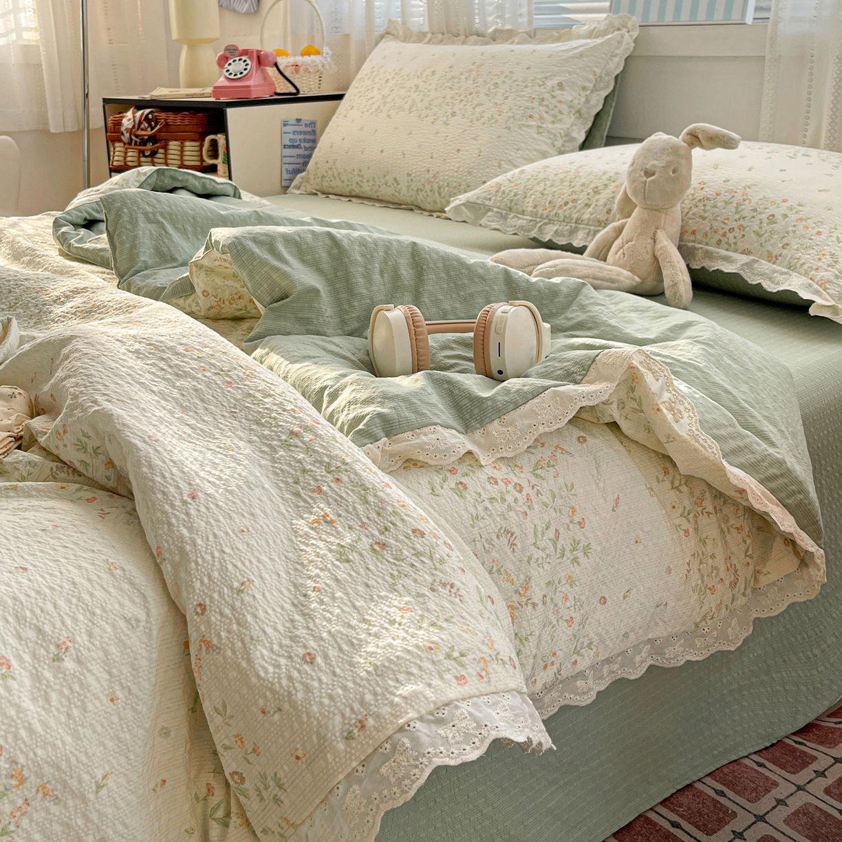 91家纺网 家纺一手货源 找家纺 优承佳生活馆 2026新款超柔高克重泡芙纱蝴蝶结全棉花边夏被套件单夏被 满满