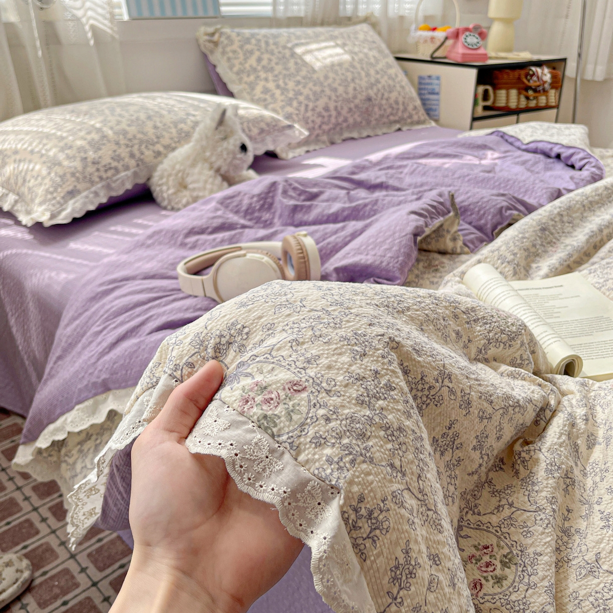 91家纺网 家纺一手货源 找家纺 优承佳生活馆 2026新款超柔高克重泡芙纱蝴蝶结全棉花边夏被套件单夏被 曼塔庄园