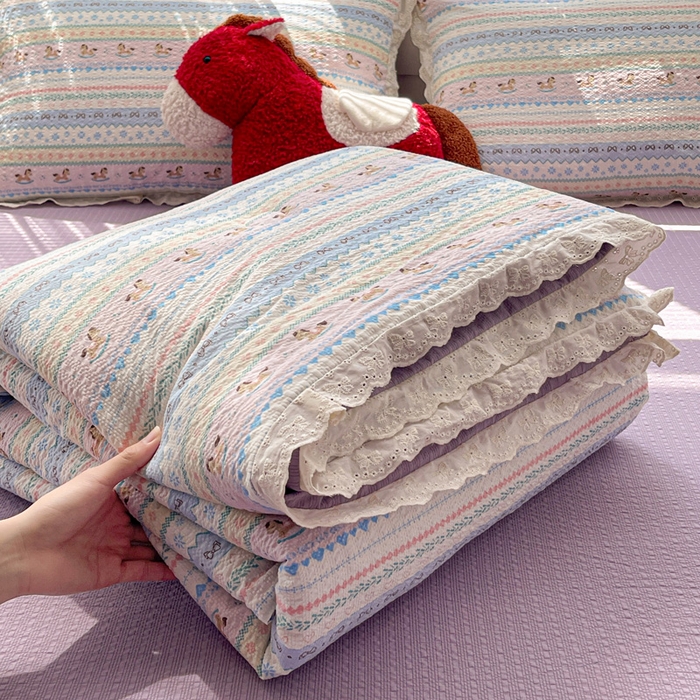 优承佳生活馆 2026新款超柔高克重泡芙纱蝴蝶结全棉花边夏被套件单夏被 木马彩虹