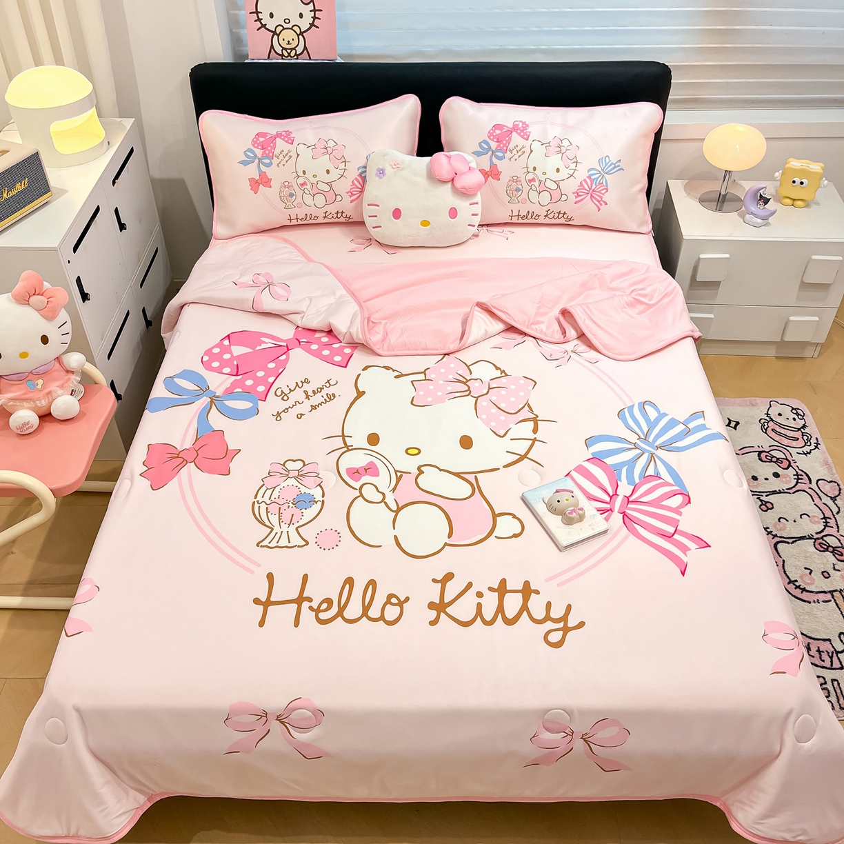 91家纺网 家纺一手货源 找家纺 暮思家居 2026新款正版授权A类大版数码印花三丽鸥1200D冰丝凉席可组合仿锦氨夏被 床笠款-美美KT