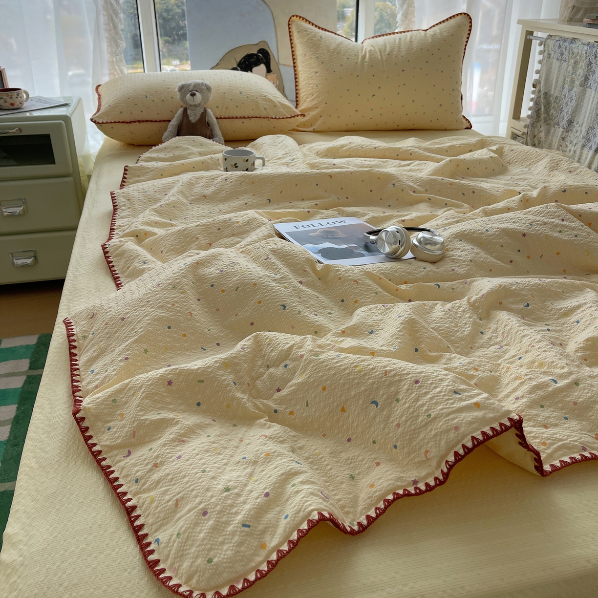 91家纺网 家纺一手货源 找家纺 贝扬思家纺 2026新款泡芙纱贝壳边夏被套件-欧包系列（今天也只做被快乐包裹的小朋友） 欧包-星月糖粒