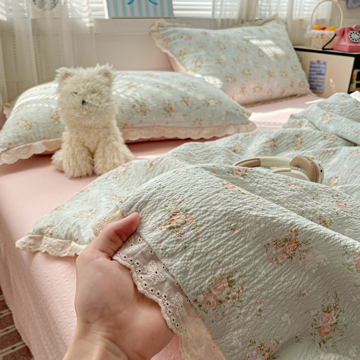 91家纺网 家纺一手货源 找家纺 优承佳生活馆 2026新款超柔高克重泡芙纱蝴蝶结全棉花边夏被套件单夏被 七里香