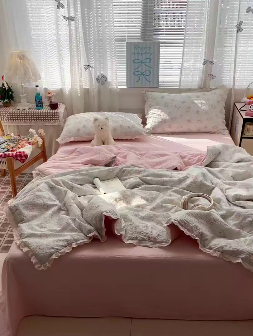 91家纺网 家纺一手货源 找家纺 优承佳生活馆 2026新款超柔高克重泡芙纱蝴蝶结全棉花边夏被套件单夏被 七里香