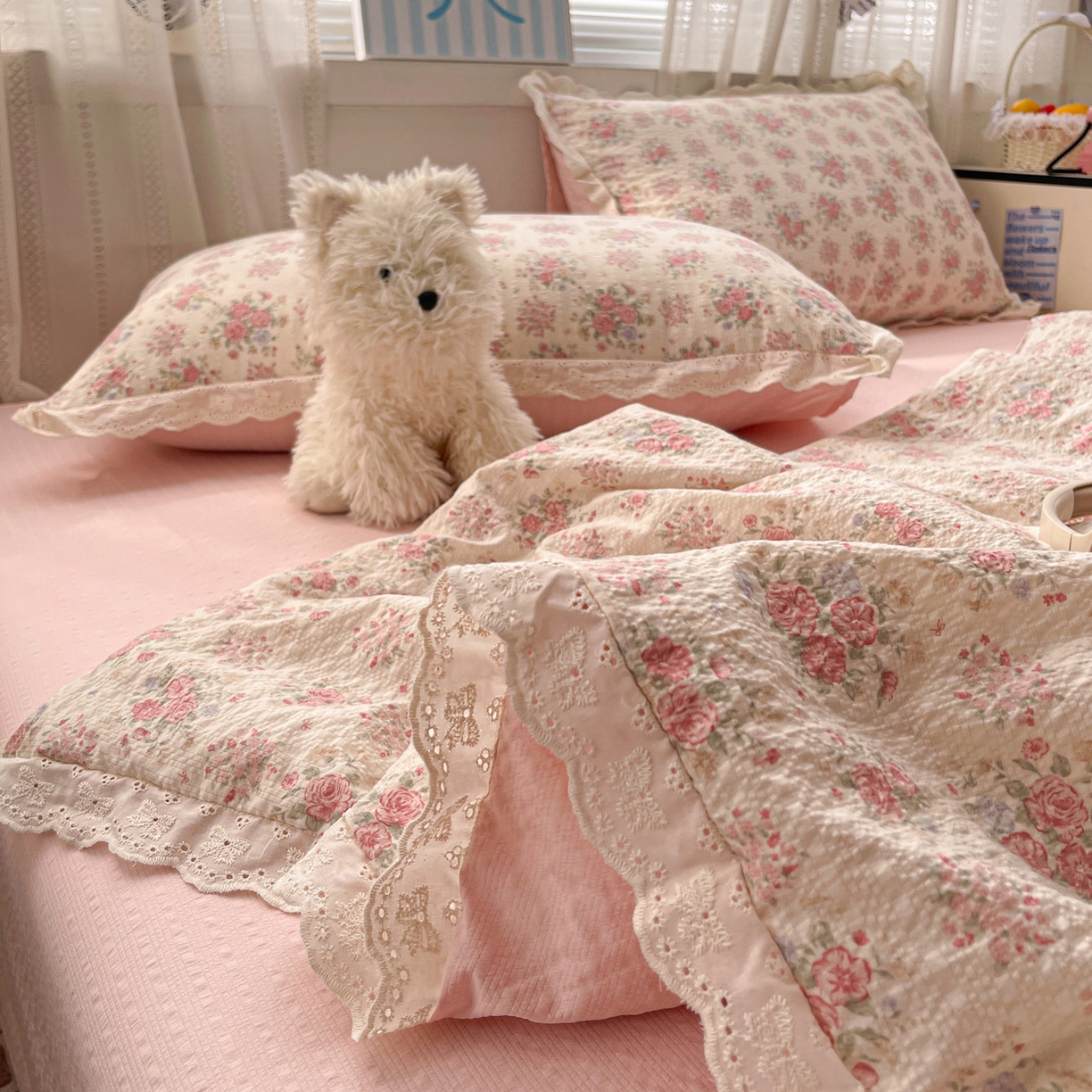 91家纺网 家纺一手货源 找家纺 优承佳生活馆 2026新款超柔高克重泡芙纱蝴蝶结全棉花边夏被套件单夏被 蔷薇絮