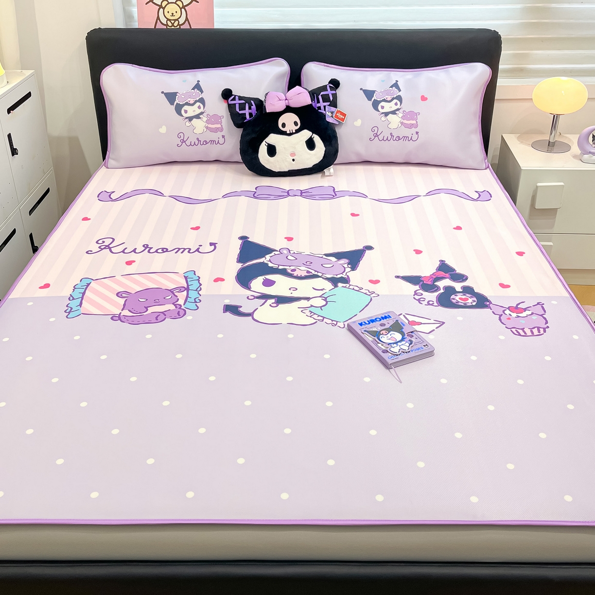 91家纺网 家纺一手货源 找家纺 暮思家居 2026新款正版授权A类大版数码印花三丽鸥1200D冰丝凉席可组合仿锦氨夏被 床笠款-甜蜜库洛米