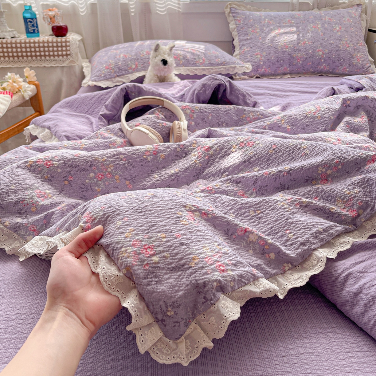 91家纺网 家纺一手货源 找家纺 优承佳生活馆 2026新款超柔高克重泡芙纱蝴蝶结全棉花边夏被套件单夏被 紫萱
