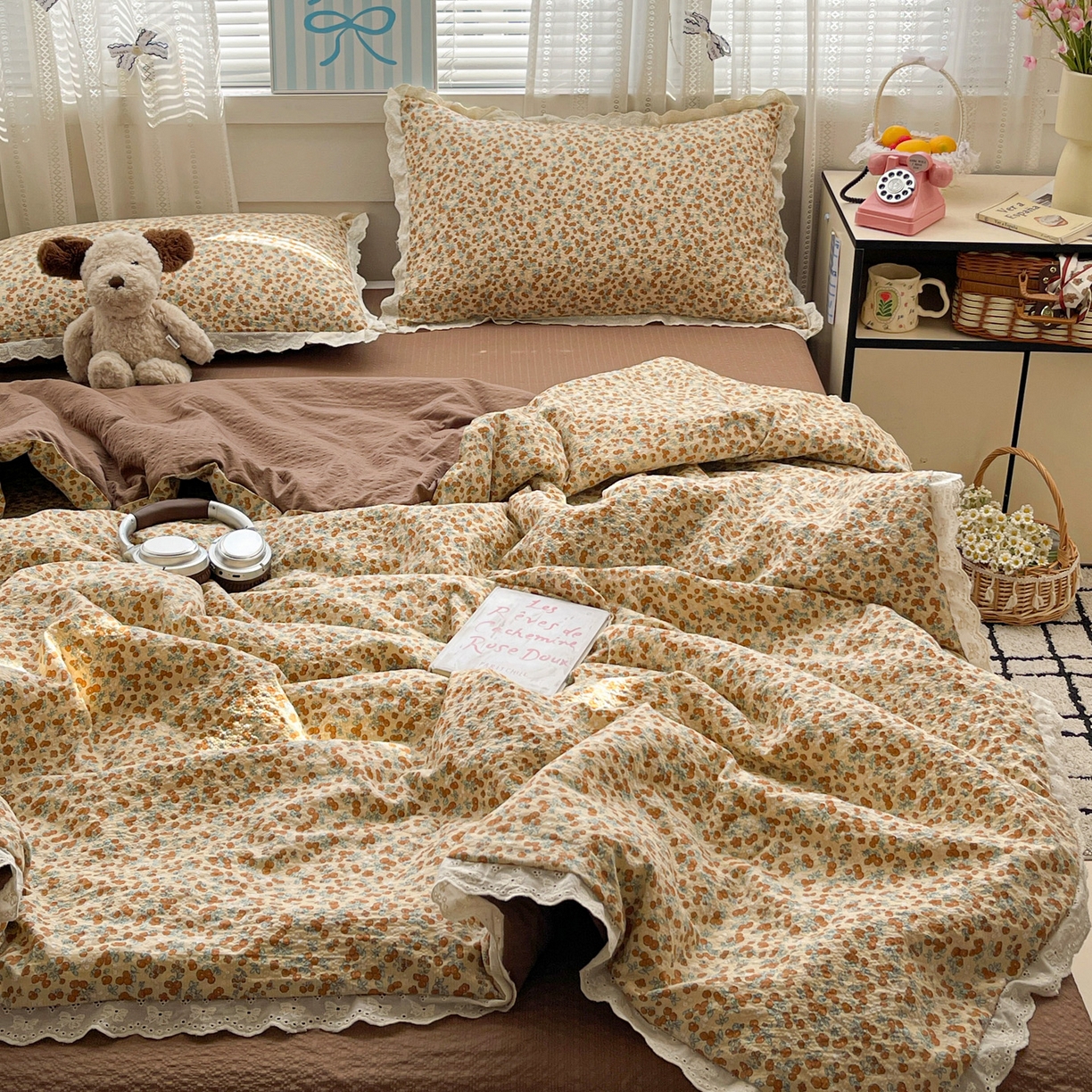 91家纺网 家纺一手货源 找家纺 优承佳生活馆 2026新款超柔高克重泡芙纱蝴蝶结全棉花边夏被套件单夏被 棕韵梦境